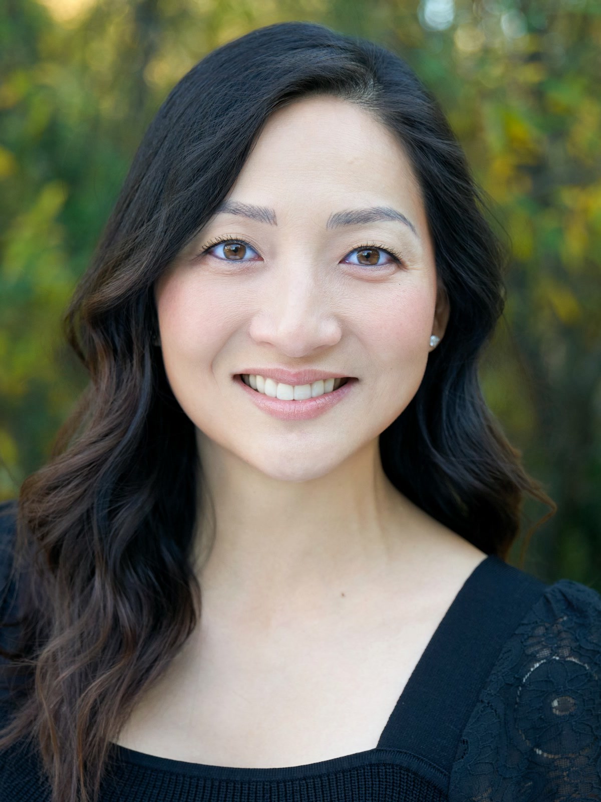 Portrait of Nin Tang, Realtor